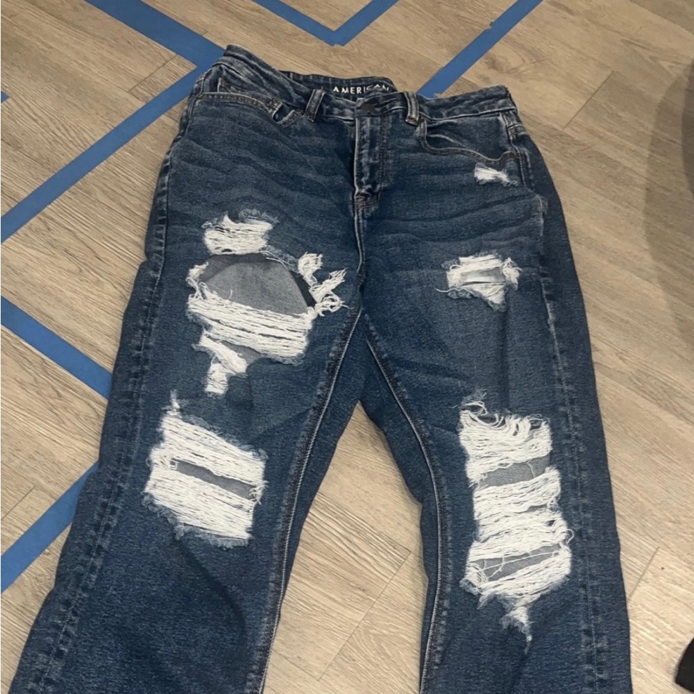 American Eagle distressed curvy high rise mom jean